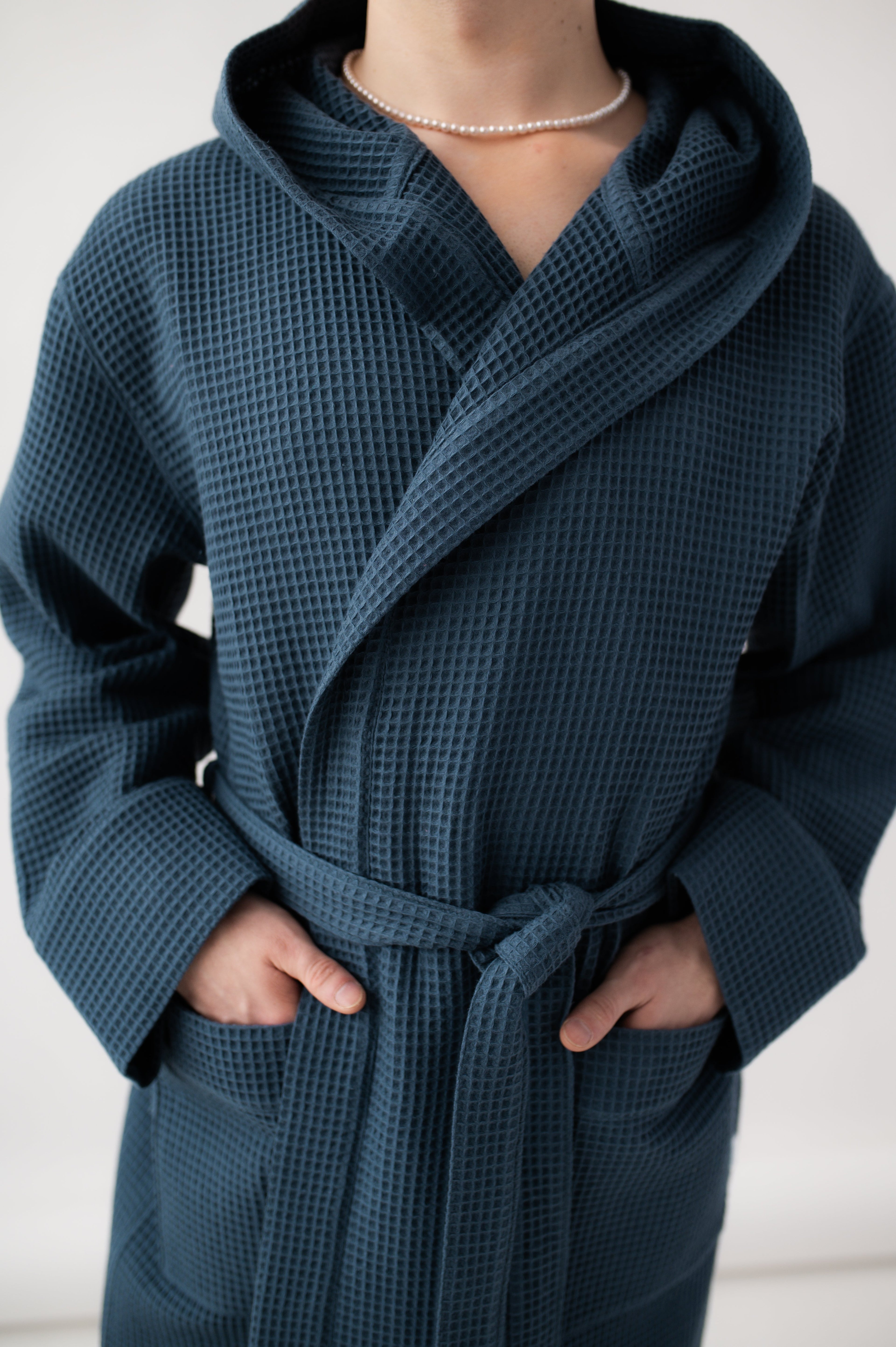 Halāts Ar Kapuci UNISEX - IEVII